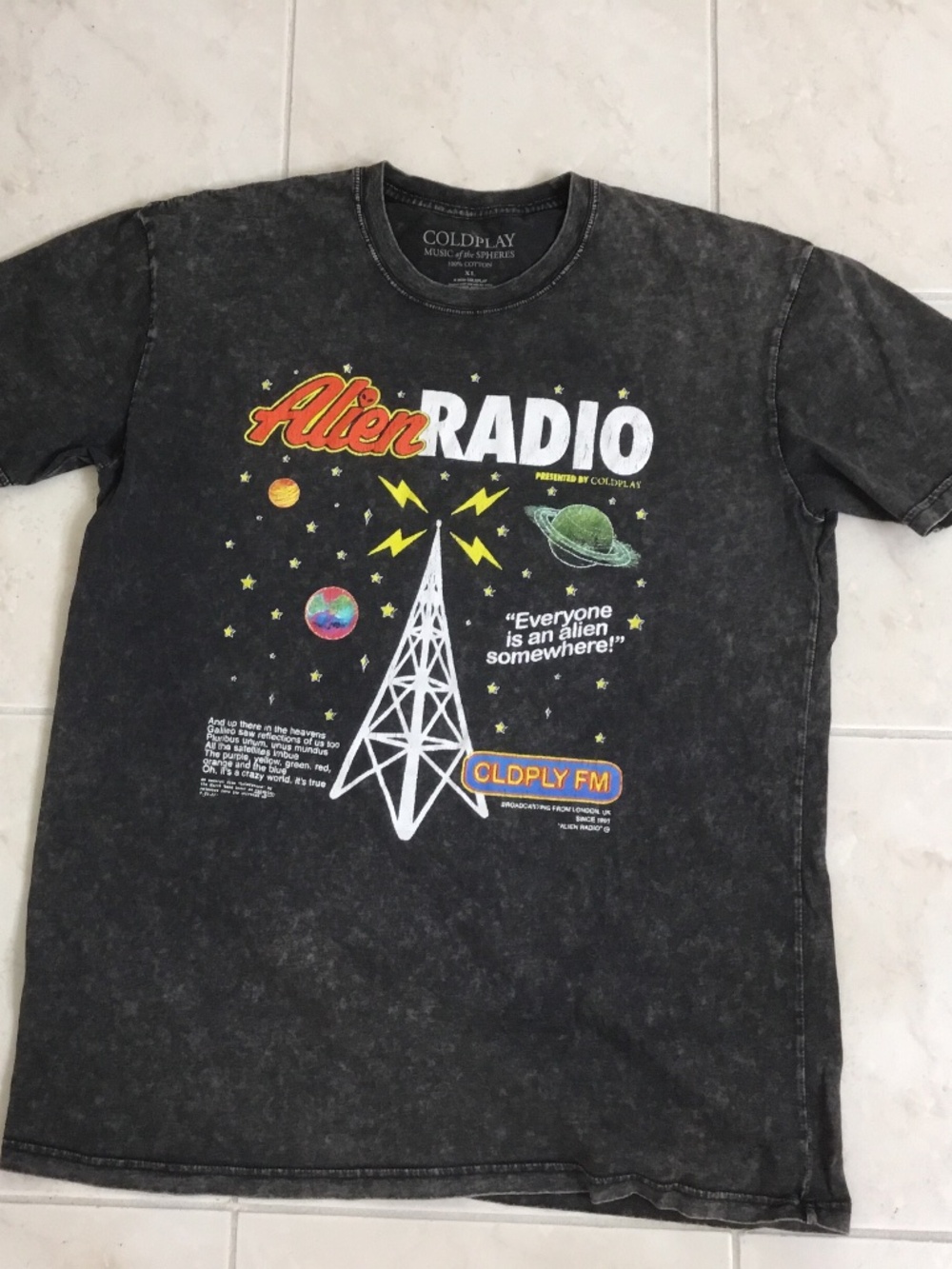 ColdPlay Alien Radio Graphic T-Shirt